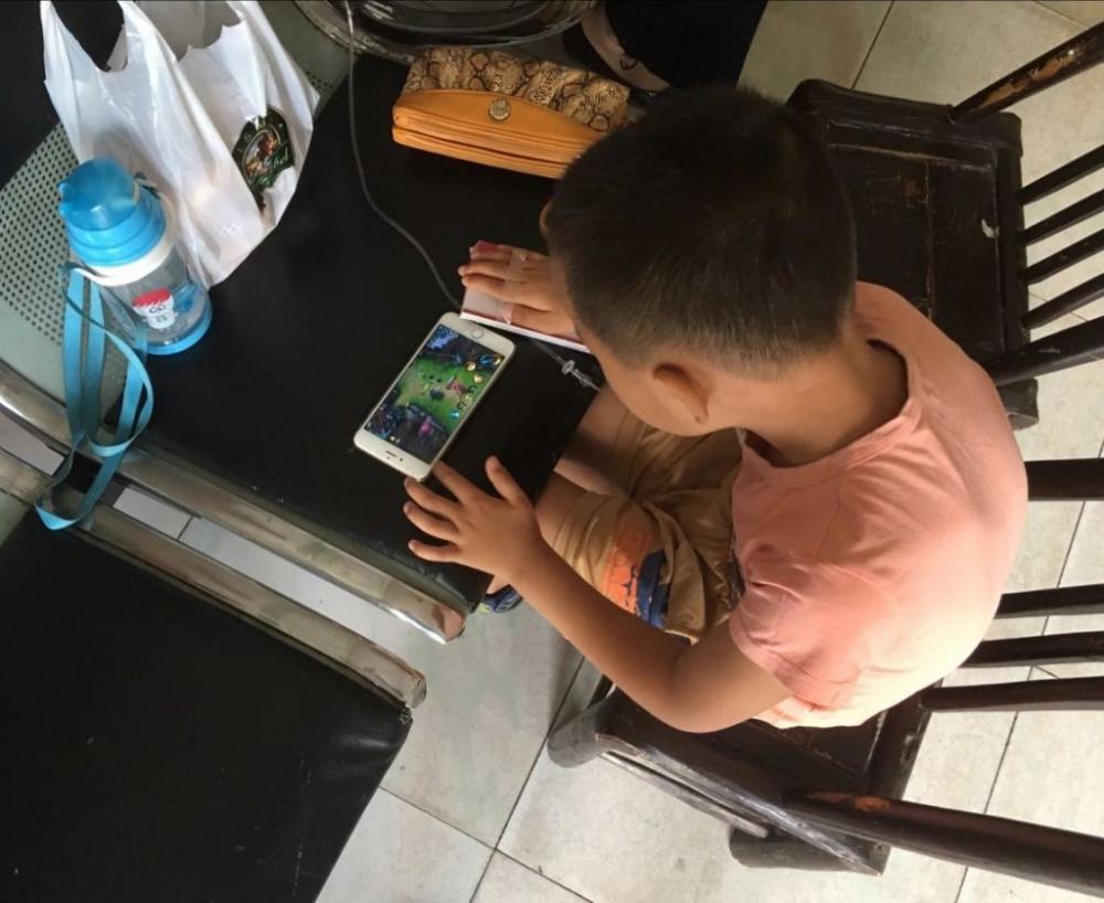 毁誉参半 或许我们对王者荣耀太狠了 给他 台词 阿珂 穿越 毁誉参半 腾讯 沉迷 成年 青少年 人物 少年 王者荣耀 新闻资讯 第4张 毁誉参半 或许我们对王者荣耀太狠了 给他 台词 阿珂 穿越 毁誉参半 腾讯 沉迷 成年 青少年 人物 少年 王者荣耀 新闻资讯 第4张
