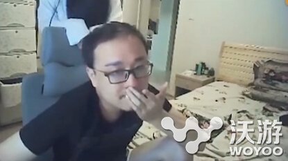 lol笑笑直播遇女鬼怎么回事?lol主播笑笑直播遇女鬼 跑吧 观众 逗比 屌丝 3b 战斗机 小伙伴 不可描述 在直播 主播 lol 笑笑 新闻资讯 第2张 lol笑笑直播遇女鬼怎么回事?lol主播笑笑直播遇女鬼 跑吧 观众 逗比 屌丝 3b 战斗机 小伙伴 不可描述 在直播 主播 lol 笑笑 新闻资讯 第2张