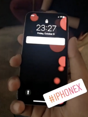 iPhone X真机上手视频意外流出：美哭了 主角 新浪 人物 好啦 小伙伴 发布会 新浪微博 phone iphone 新闻资讯  第2张