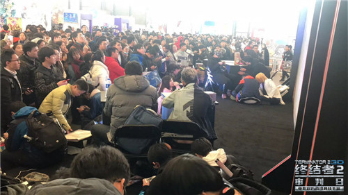 终结者2现身CP21 现场开黑成全场焦点 道具 cose 游客 开黑 cos 竞技 审判日 终结者2 终结 终结者 新闻资讯  第5张