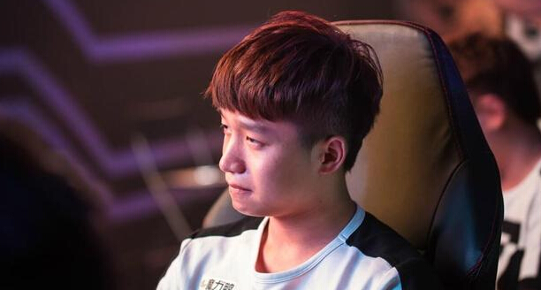 EDG厂长：明年不退役，改名再追梦 love ar lea lov clearlove 在直播 改名 联盟 英雄联盟 厂长 新闻资讯  第1张