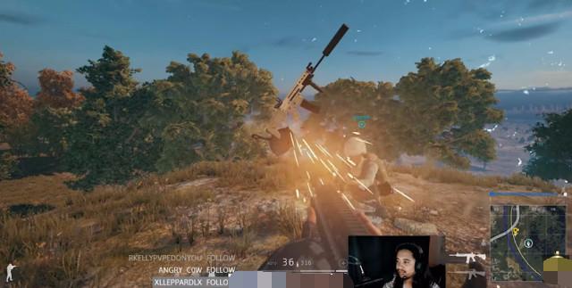 绝地求生国外主播遇见隐身外挂！这个挂比路飞挂还变态十倍 多说 子弹 遇见 变态 路飞 隐身 国外 平底锅 两人 外挂 新闻资讯  第4张