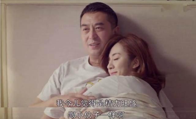 王晓晨一弯腰摄像师不淡定了 难怪张嘉译说自己年轻似小伙！ 精力 灵气 明星 默契 少女 疏影 台词 幻想 80后 戏剧 新闻资讯  第7张