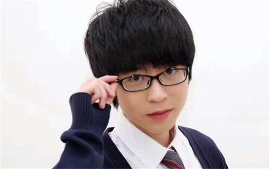 斗鱼鱼乐盛典嗨氏强势崛起 张大仙排名跌到第七 排行 鱼鱼 主播 粉丝 崛起 战力 鱼乐 盛典 斗鱼 嗨氏 新闻资讯  第1张
