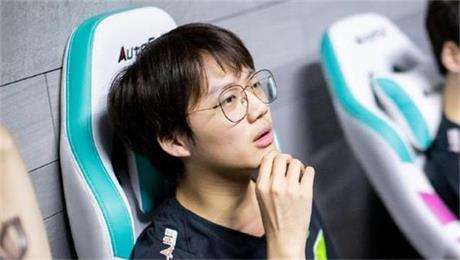 抖音做人不能太乐言是什么梗 是指 小丑 和包 粉丝 昔日 小乐 音乐 body 讽刺 抖音 新闻资讯  第2张